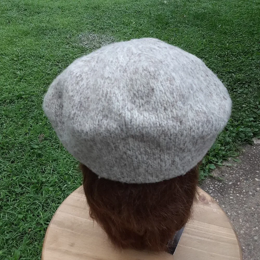 Vintage Cabela's USA Newsboy/Beret pure Wool/Nylon Knit Neutrals RARE
